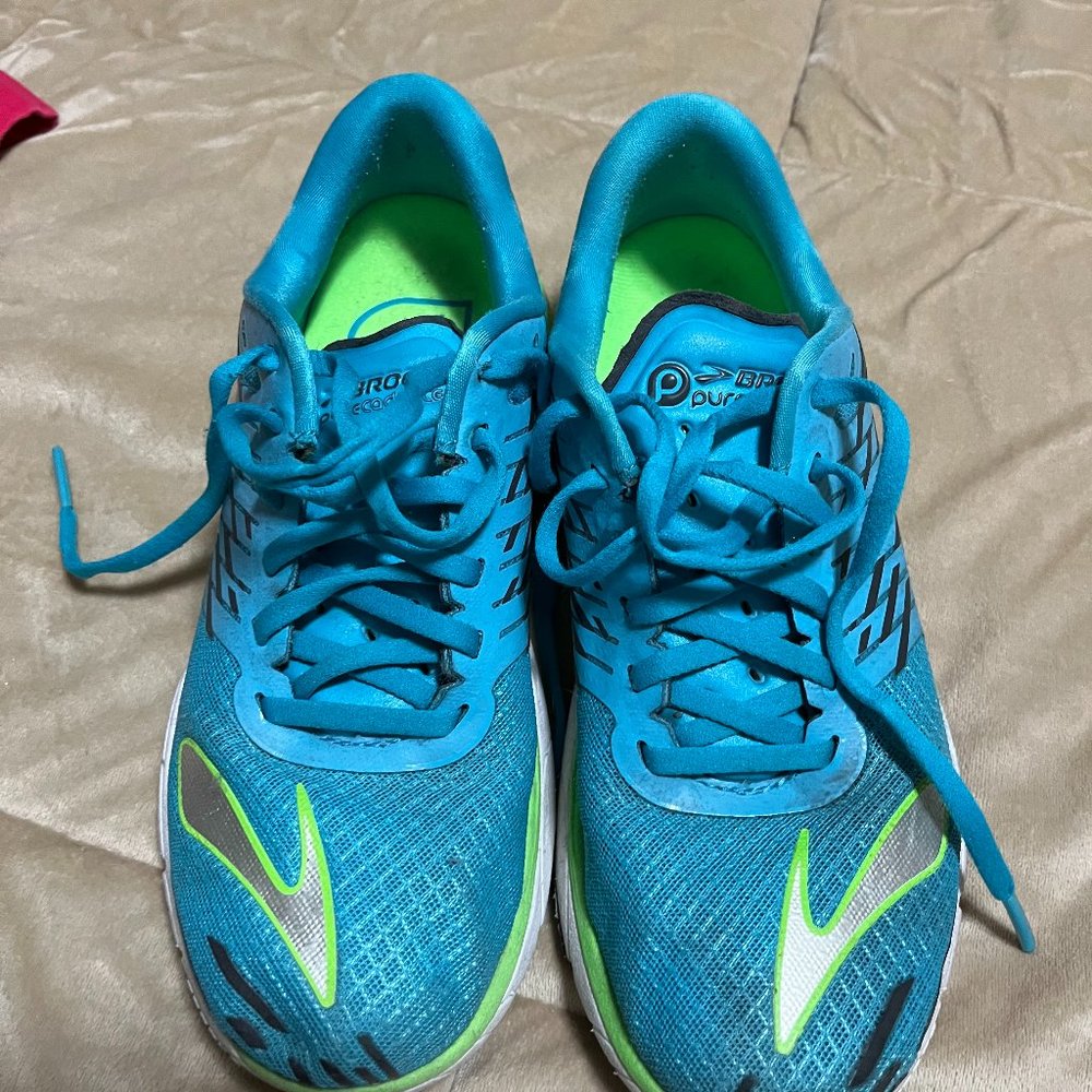 Women's Brooks Running Shoes 8.5